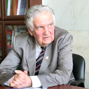 Малов  Владимир  Николаевич