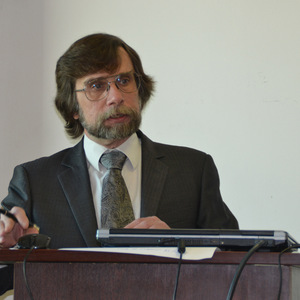 Суриков  Игорь  Евгеньевич