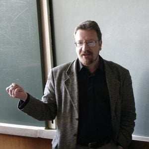 Афиногенов  Дмитрий  Евгеньевич