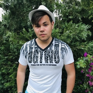 Кузнецов Вячеслав  Дмитриевич 