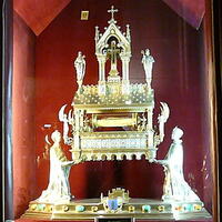 Реликвии святых в религиозном, социальном и политическом контексте. От поздней Античности до Новейшего времени