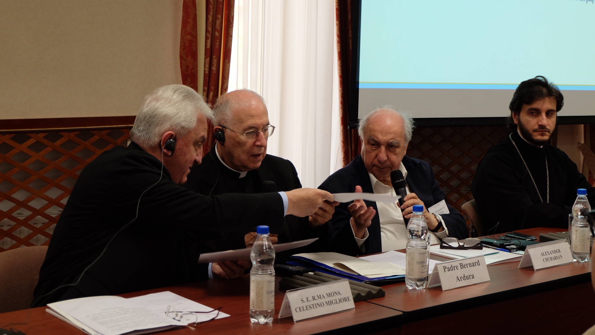 "Католики и православные встретились в Москве". Федеральное агентство новостей