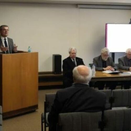 Руководитель лаборатории В.С. Мирзеханов выступил с докладом на заседании Бюро ОИФН РАН