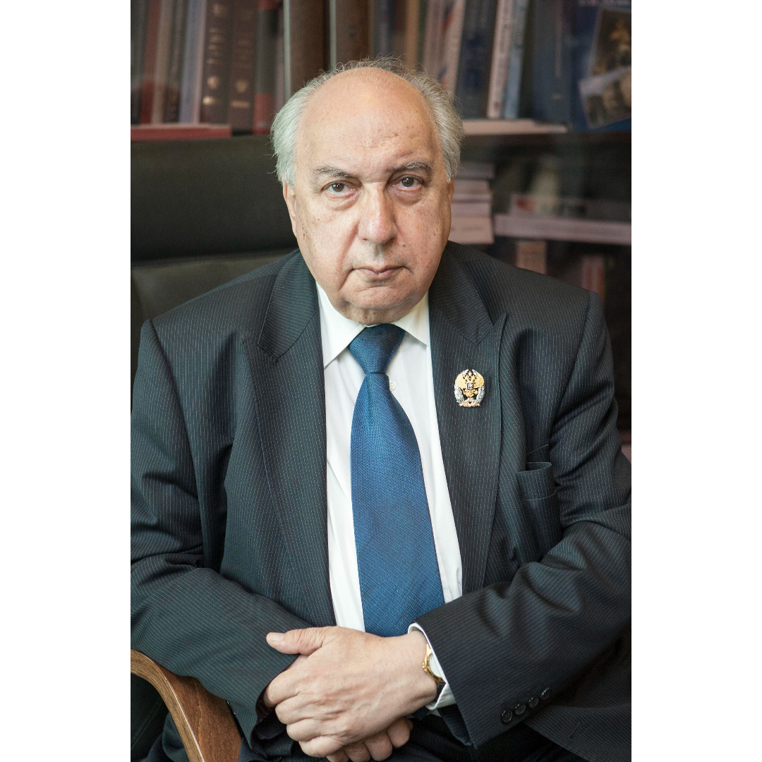 Государственная премия за выдающиеся достижения в области гуманитарной деятельности 2024 года присуждена научному руководителю Института всеобщей истории Российской академии наук, академику РАН Александру Огановичу Чубарьяну